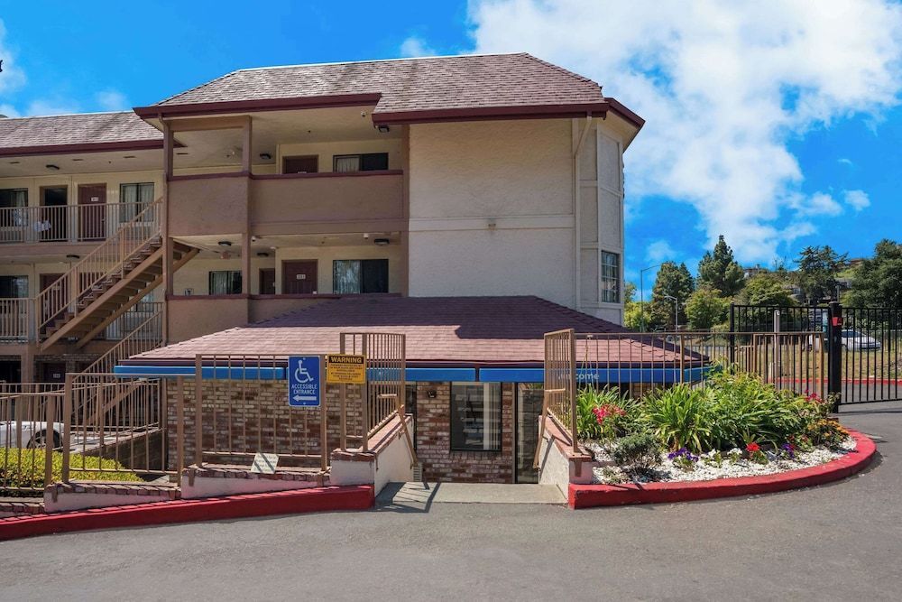 Econo Lodge Vallejo Fairgrounds 1