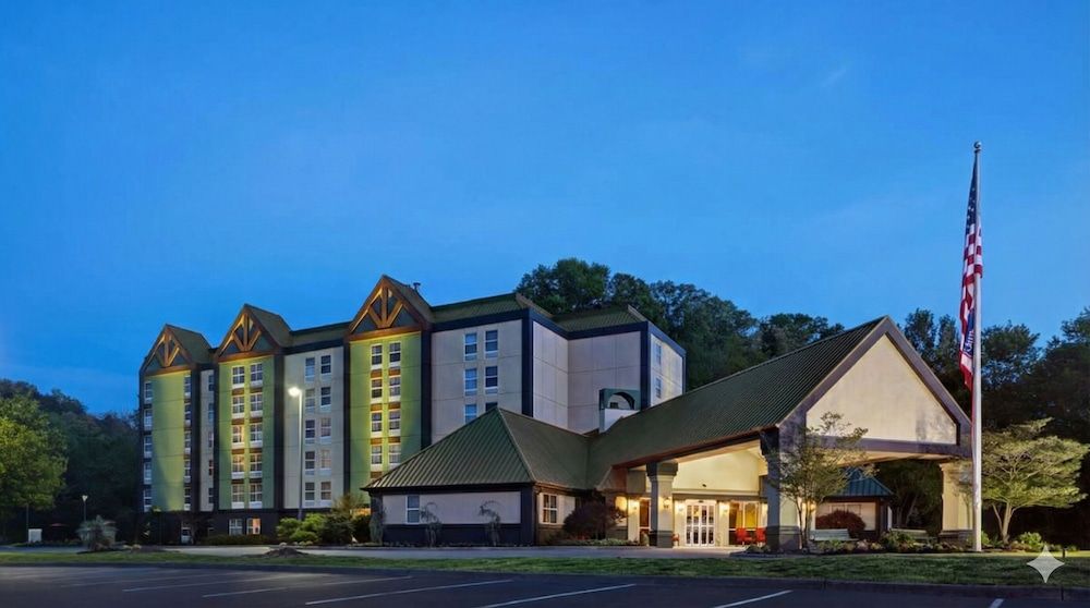 Hyatt Select Pigeon Forge 1