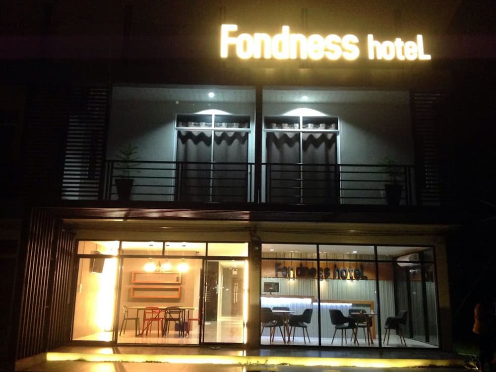 Paris - Takua Pa - Fondness Hotel - Takua Pa
