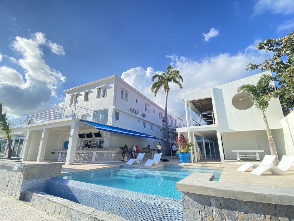 Seaview Beach Hotel 1