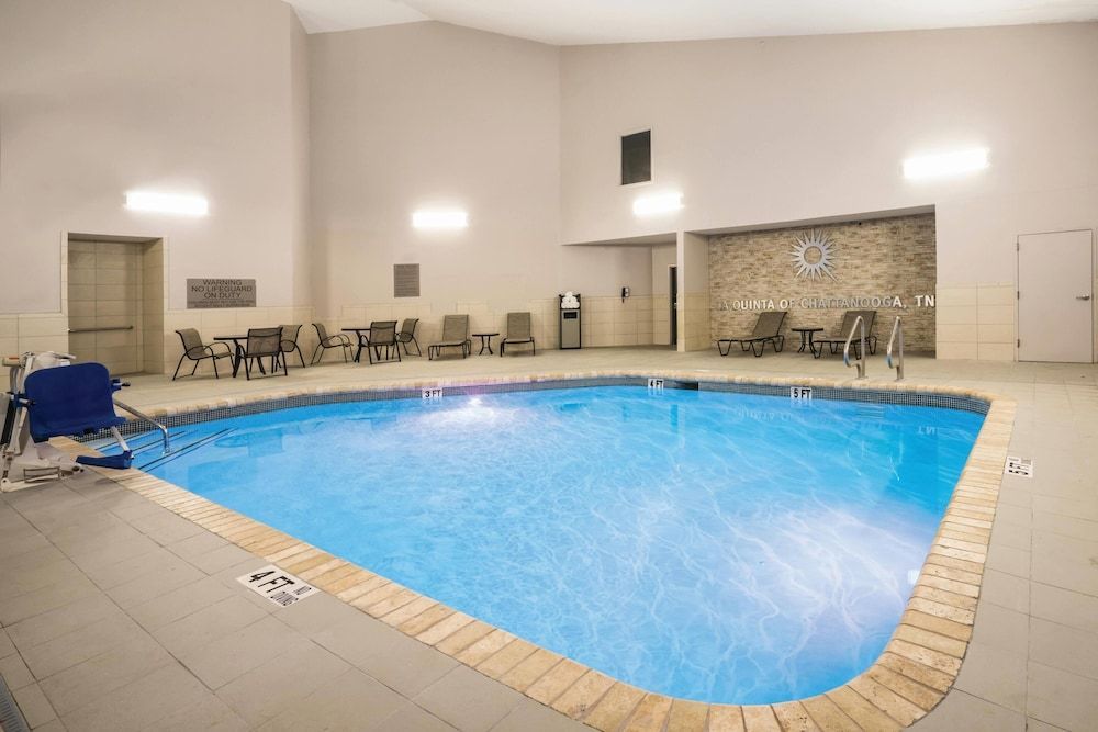 La Quinta Inn & Suites by Wyndham Chattanooga-Hamilton Place 1