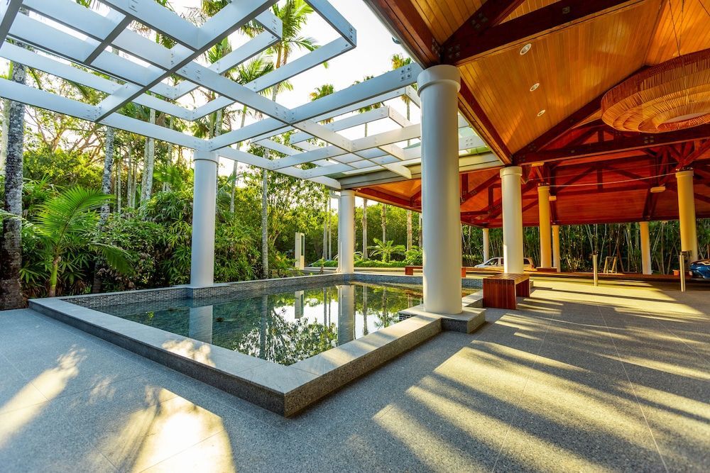 Novotel Sunshine Coast Resort 2