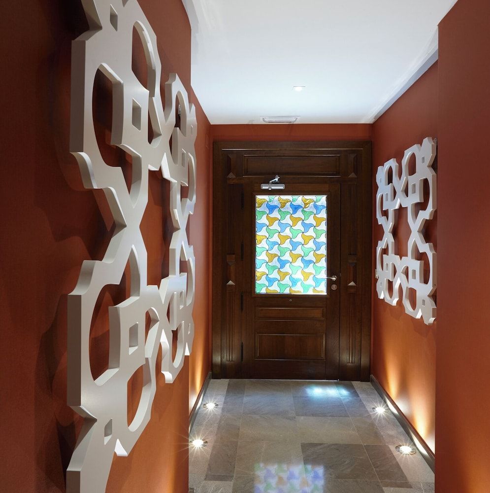 Apartamentos Caballerizas con parking gratuito 1