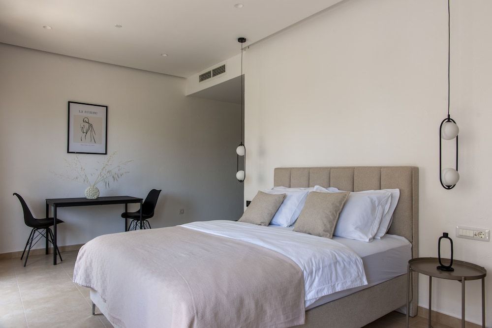 Blue View Luxury Apt in Soho City 1