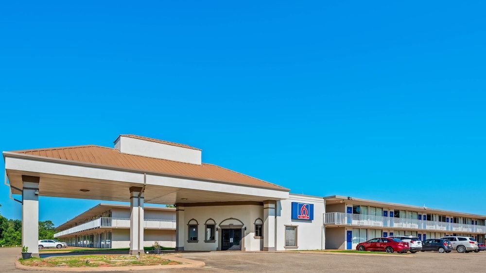 Motel 6 Hammond, LA – I 12 – I 55 1