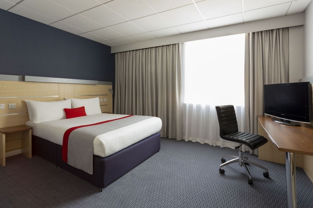 Holiday Inn Express EDINBURGH CITY CENTRE by IHG 2