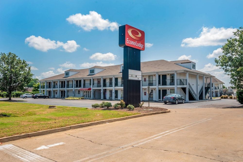 Econo Lodge Tupelo Barnes Crossing 1