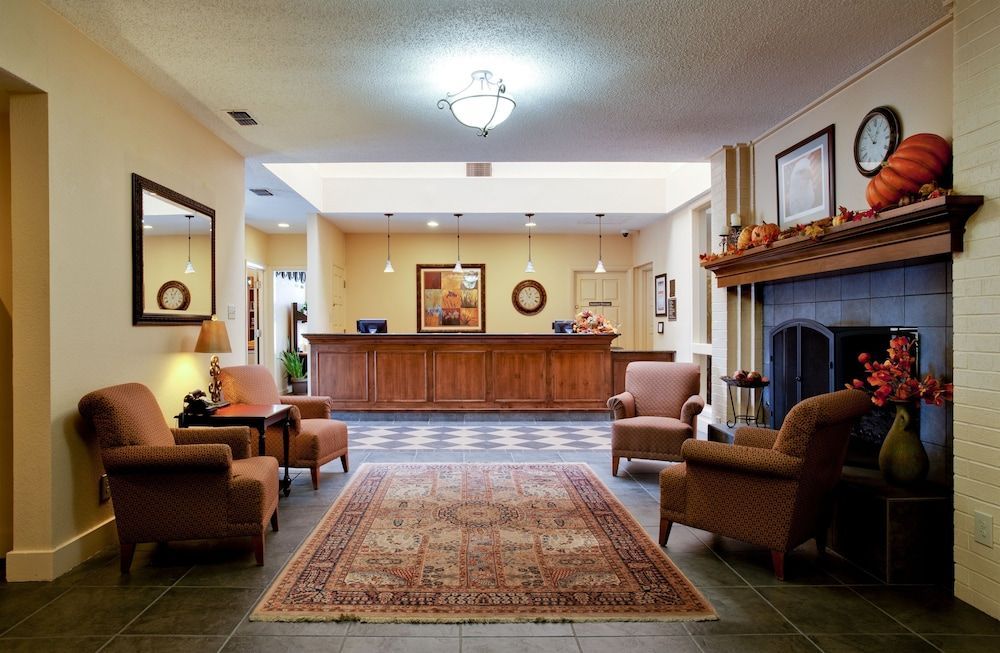 Value Suites Extended Stay - Arlington 2