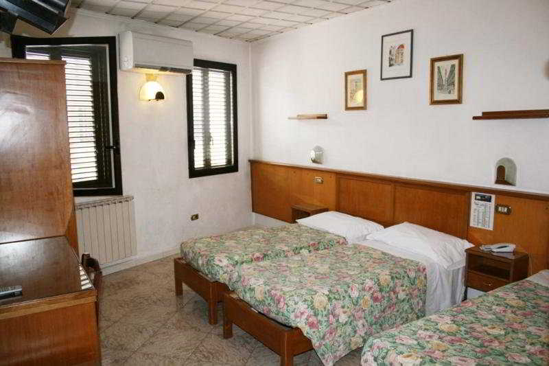 Hotel Lorena 1