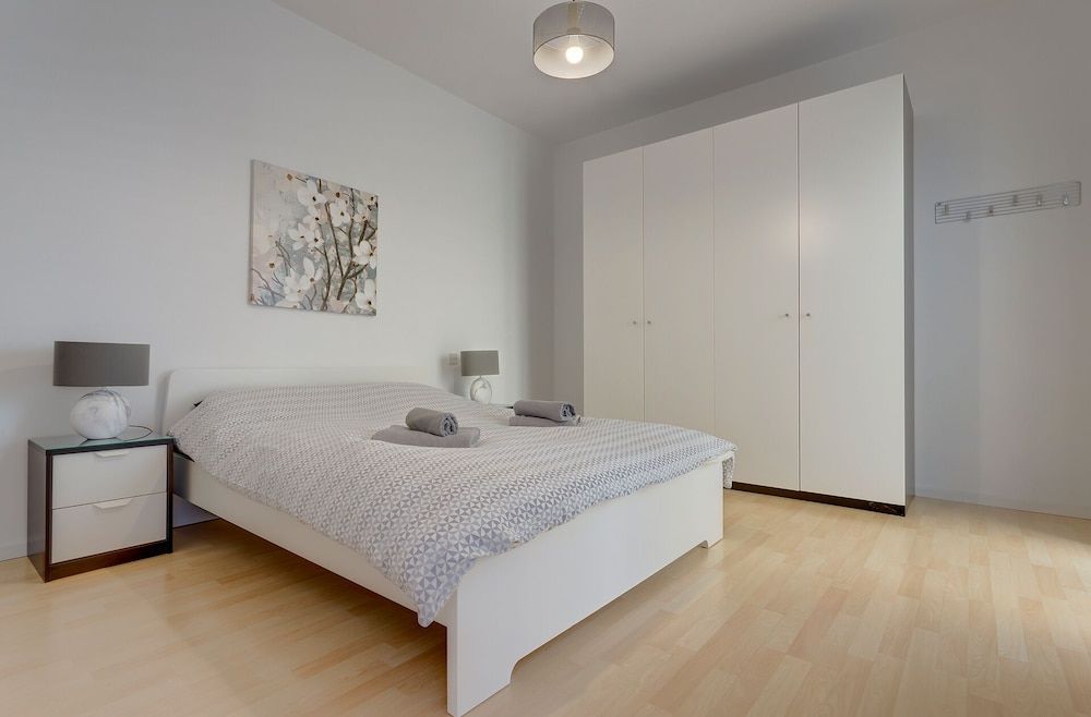 Modern Seaview Apartment, Top Location 2