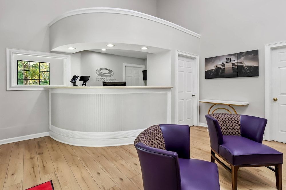 Econo Lodge Inn & Suites Cayce I-26 Airport 2