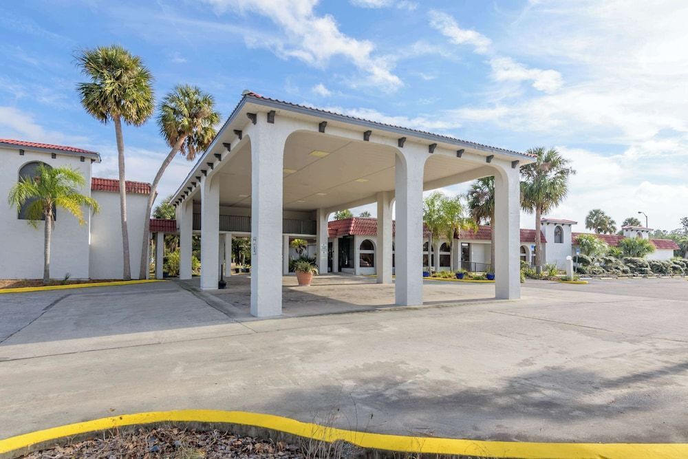 Motel 6-Spring Hill, FL - Weeki Wachee 1