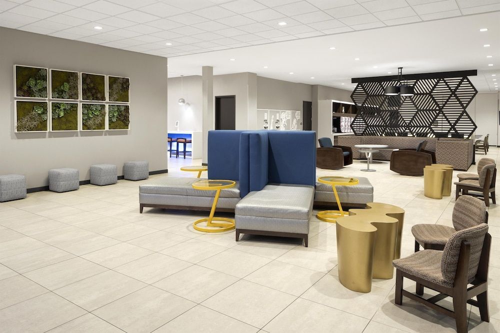 GLo Best Western Nashville Airport 2