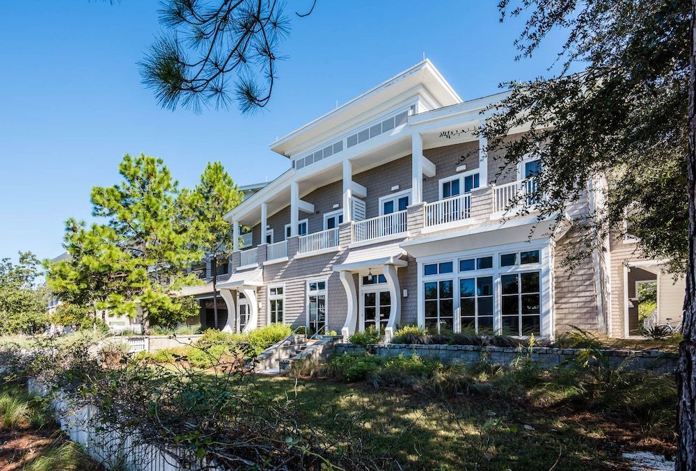 WaterSound Inn 1