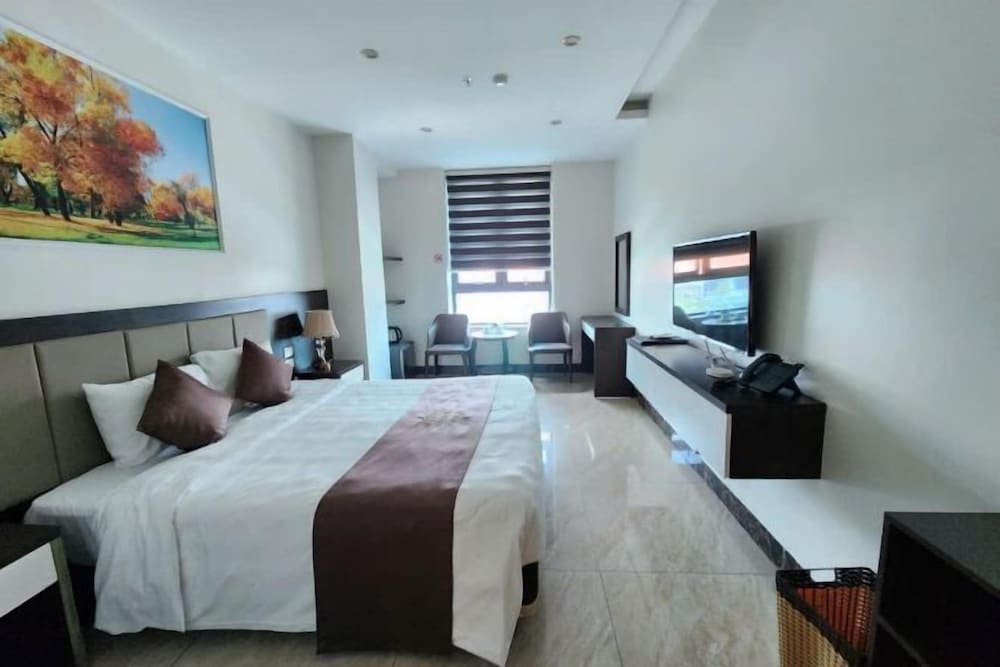 LAVANDER HOTEL 2