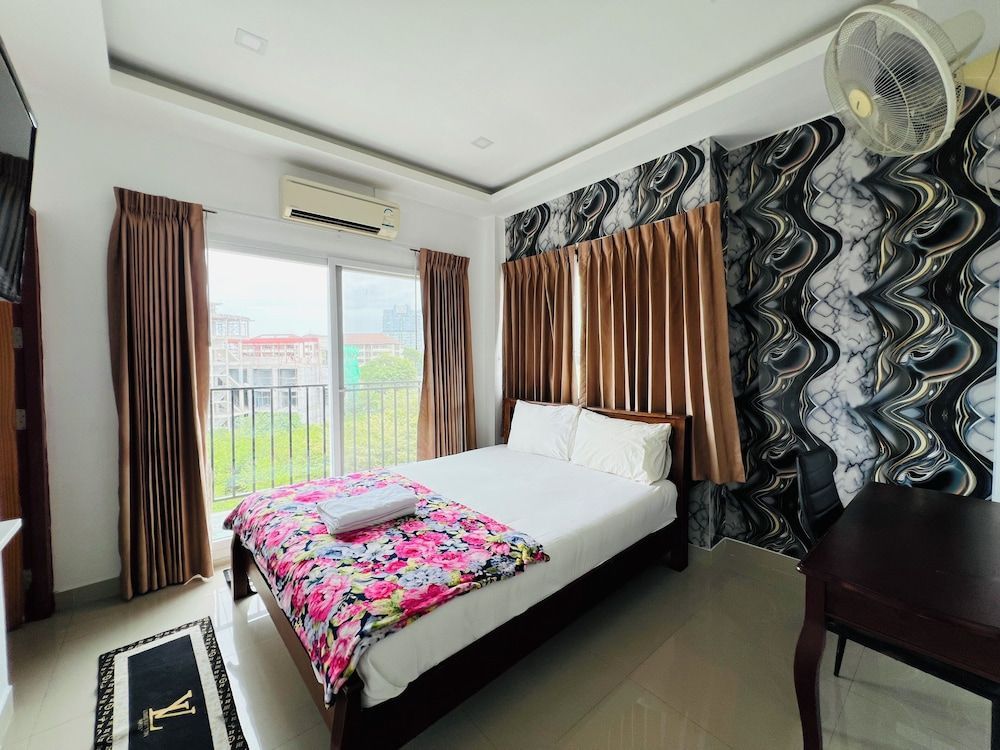 Phratumnak Hill Guest house 1