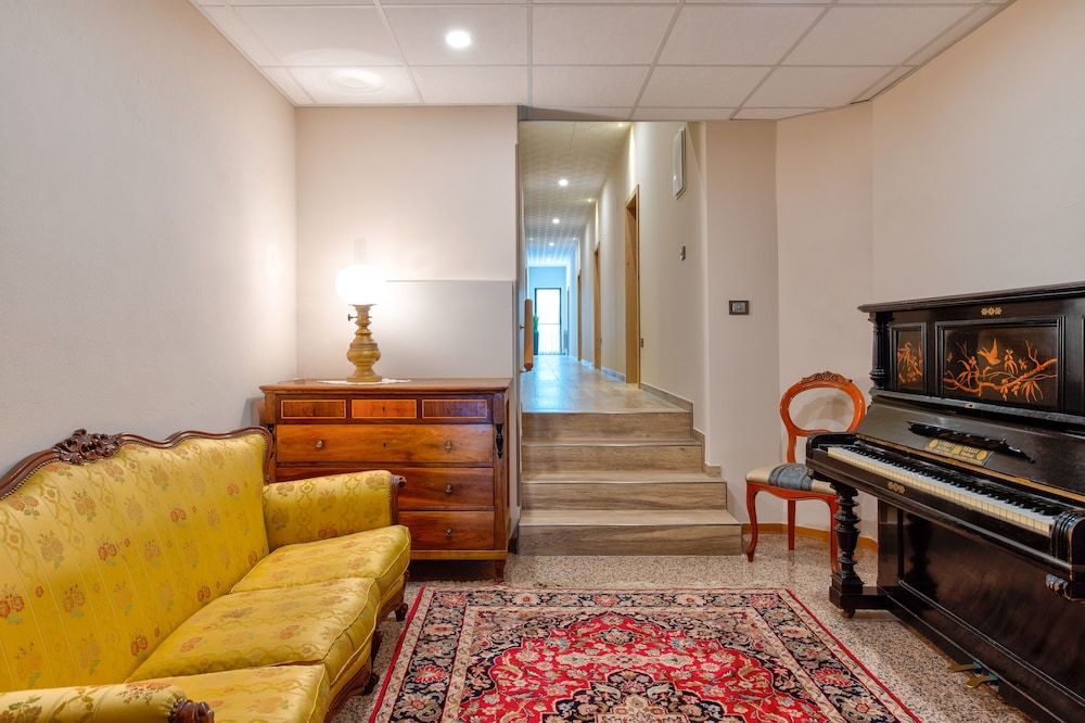 Hotel Aurora 2