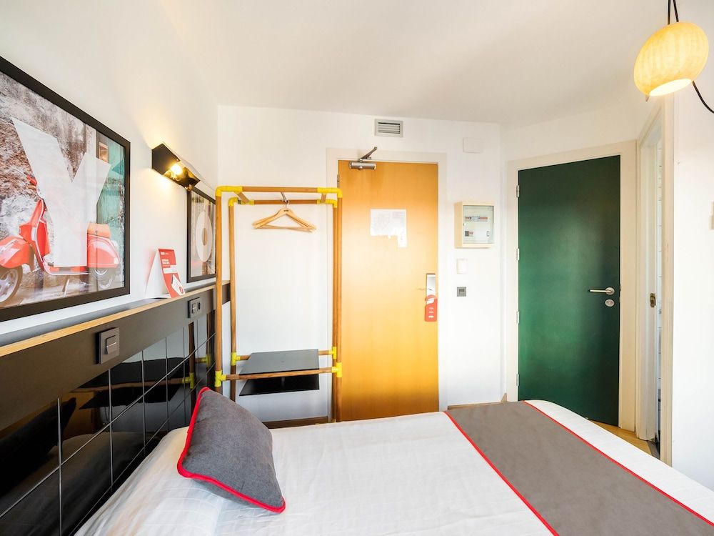 Hostal Athenas 1
