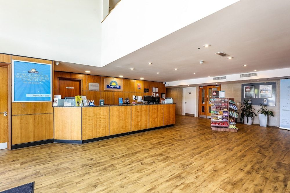 Days Inn by Wyndham Peterborough 2
