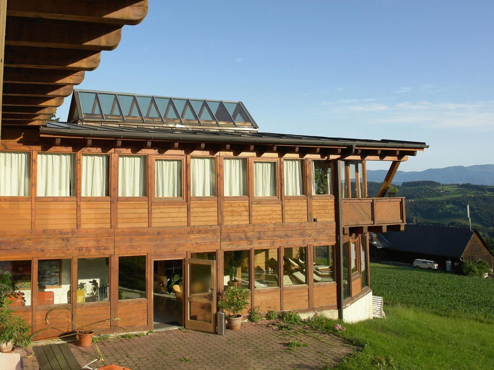 Enzianhof 1