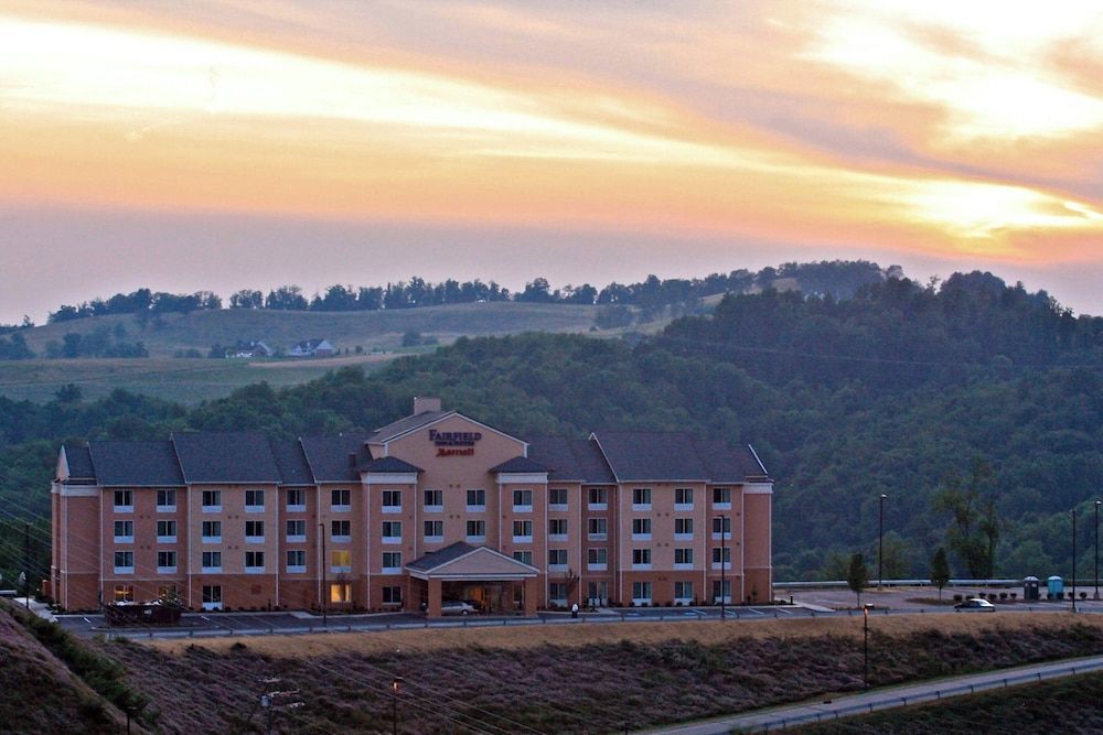 Fairfield Inn by Marriott Morgantown 1