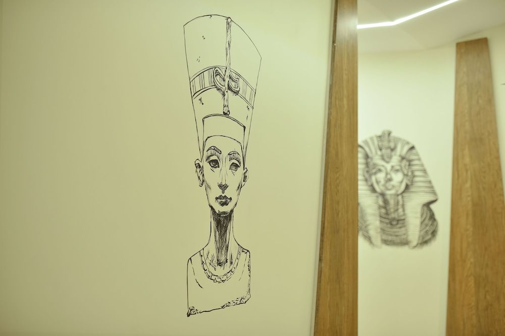 Royal Great Pyramid INN 2