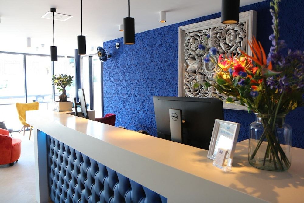 Blue Mansion Hotel 2