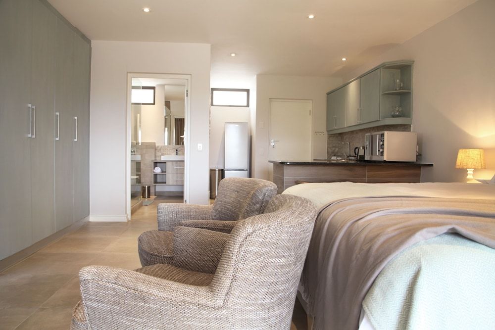 Sunrise Bay Self Catering 2