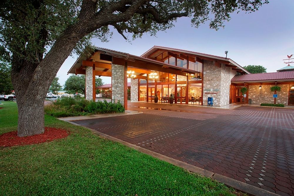 Inn of the Hills Hotel and Conference Center 1