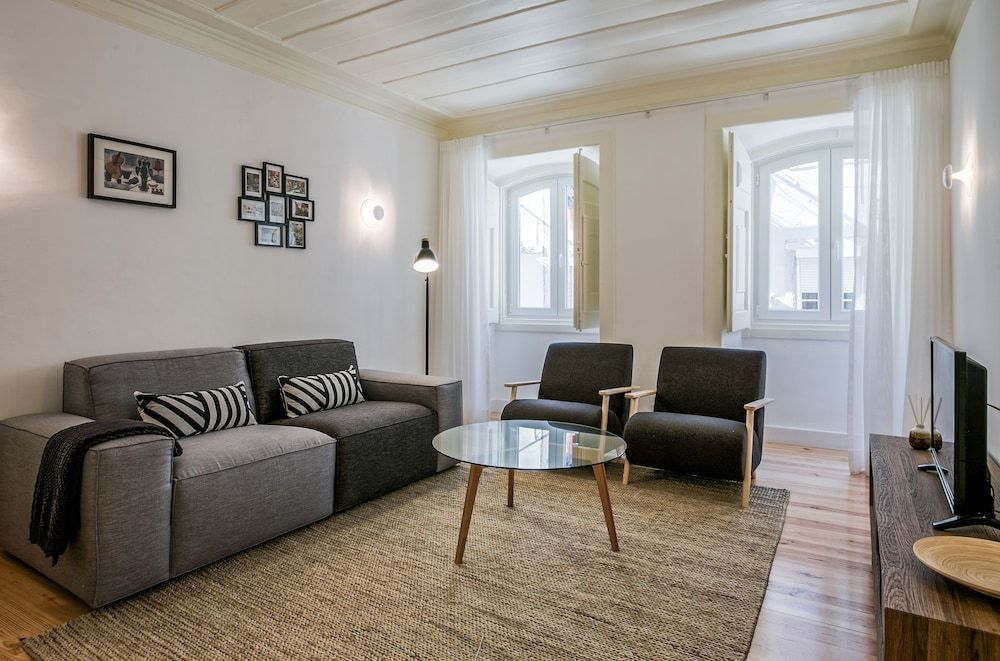 Hip Tailor Made Flat in Bairro Alto 1