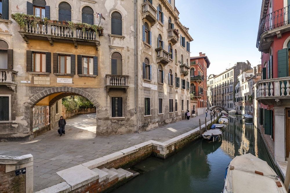 Santa Lucia Canal View by Wonderful Italy 1