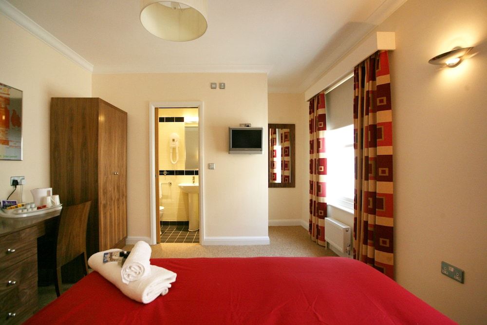 Legends Hotel 2