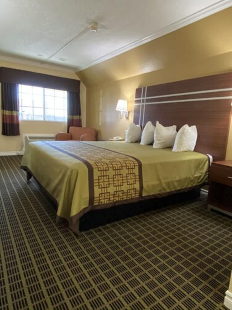 Americas Best Value Inn - Azusa/Pasadena 2