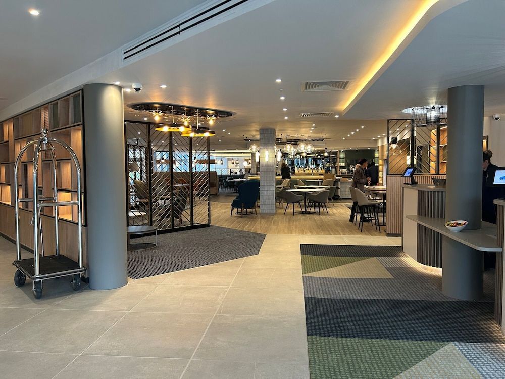 Holiday Inn LONDON LUTON NORTH by IHG 1