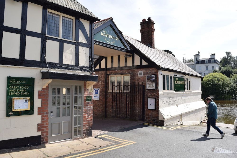 The Boathouse Inn & Riverside Rooms 2