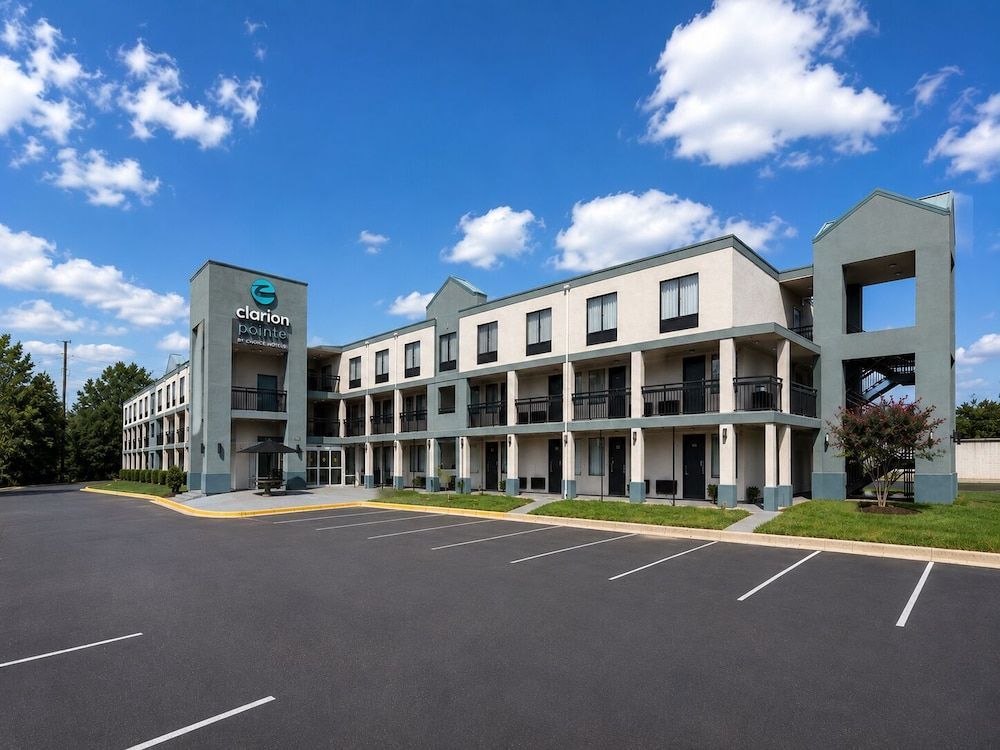 Clarion Pointe - Greensboro Coliseum Area 1