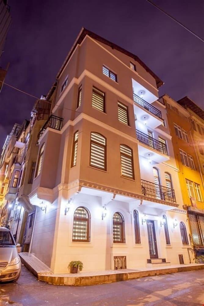 Taksim Sem House 1