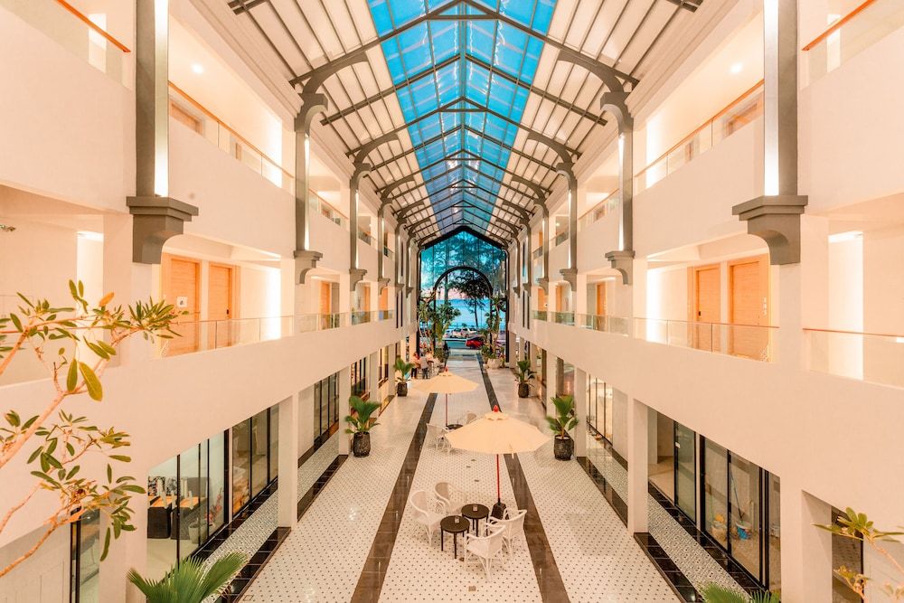 Anona Beachfront Phuket Resort 2