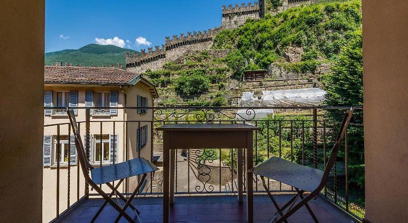 Ostello Montebello - Bellinzona Youth Hostel 1