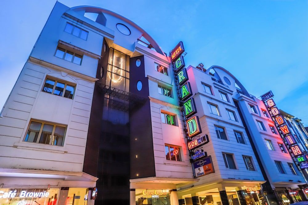 Hotel Grand Godwin Near New Delhi Railway Station- Free Airport Pick-Up 1