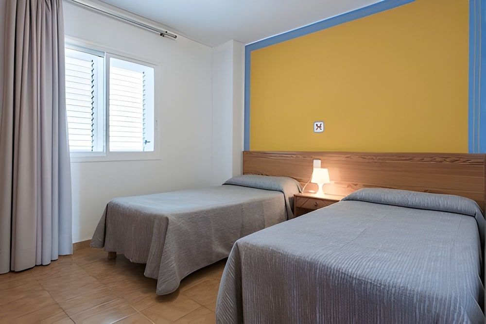 Apartamentos Es Canyer 1