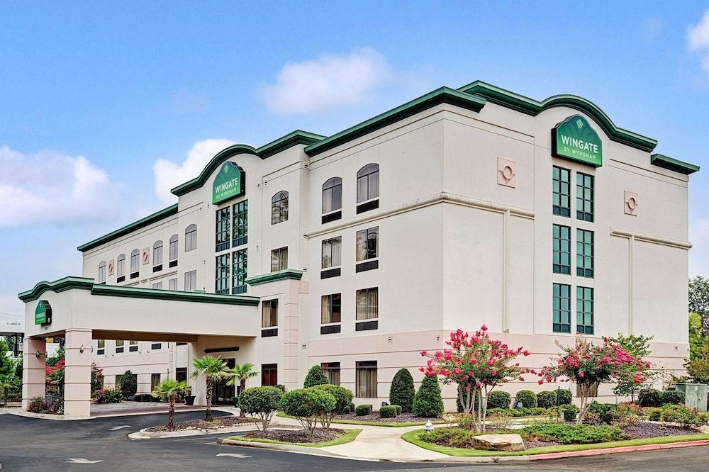 Wingate by Wyndham Atlanta Airport Fairburn 1