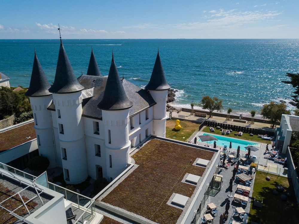 Relais Thalasso Château des Tourelles 1