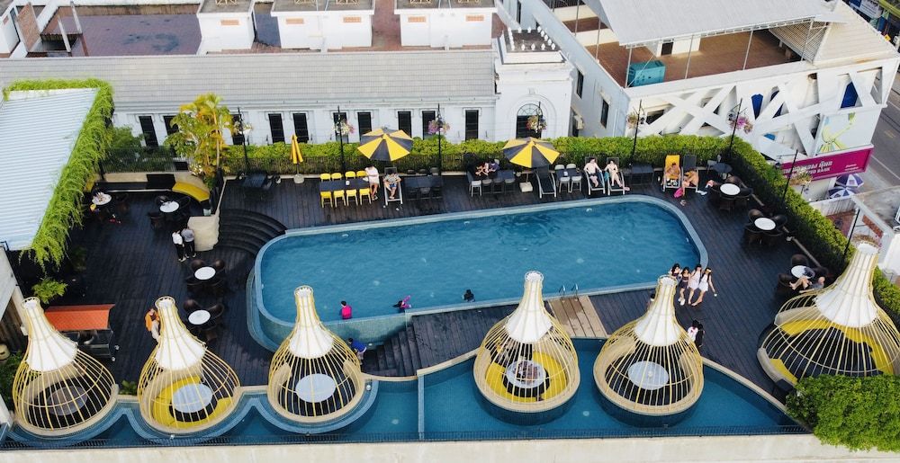 The Twizt - Lifestyle Hostel & Hotel 1