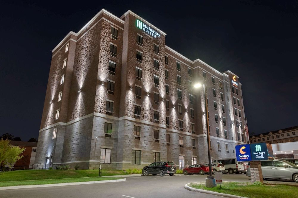 MainStay Suites Cincinnati University - Uptown 1