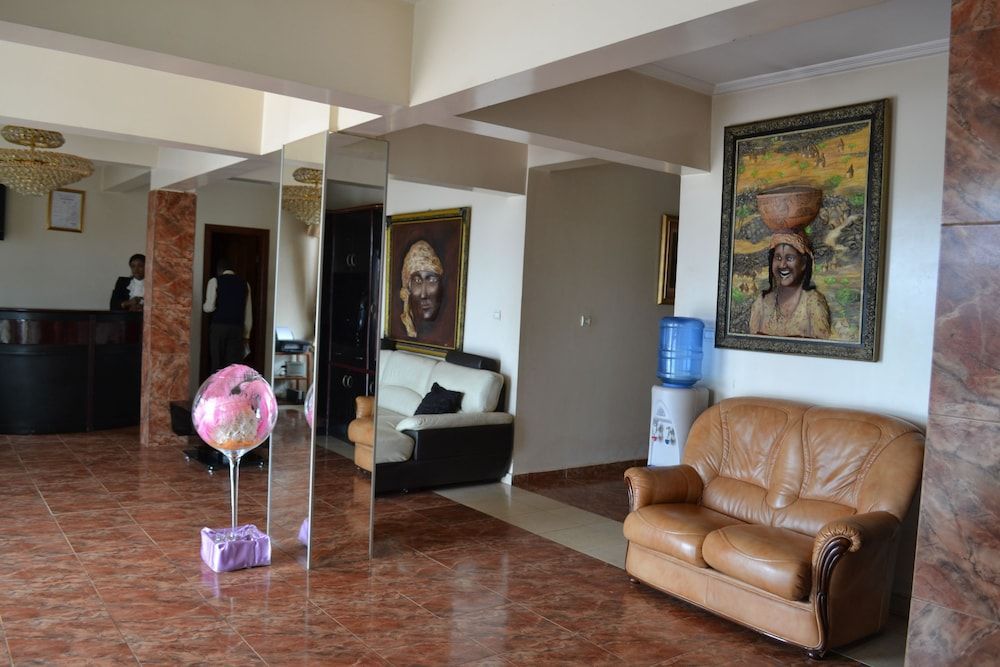 Aurelia Palace 2