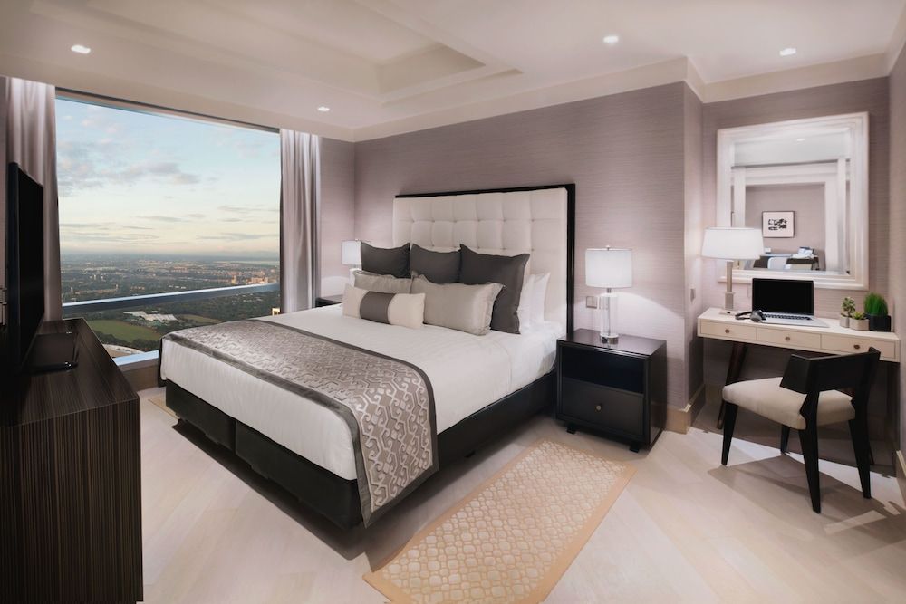 Shangri-La Residences The Fort, Manila 1