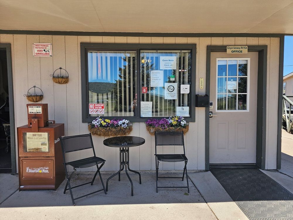 Grand Canyon RV Glamping 2