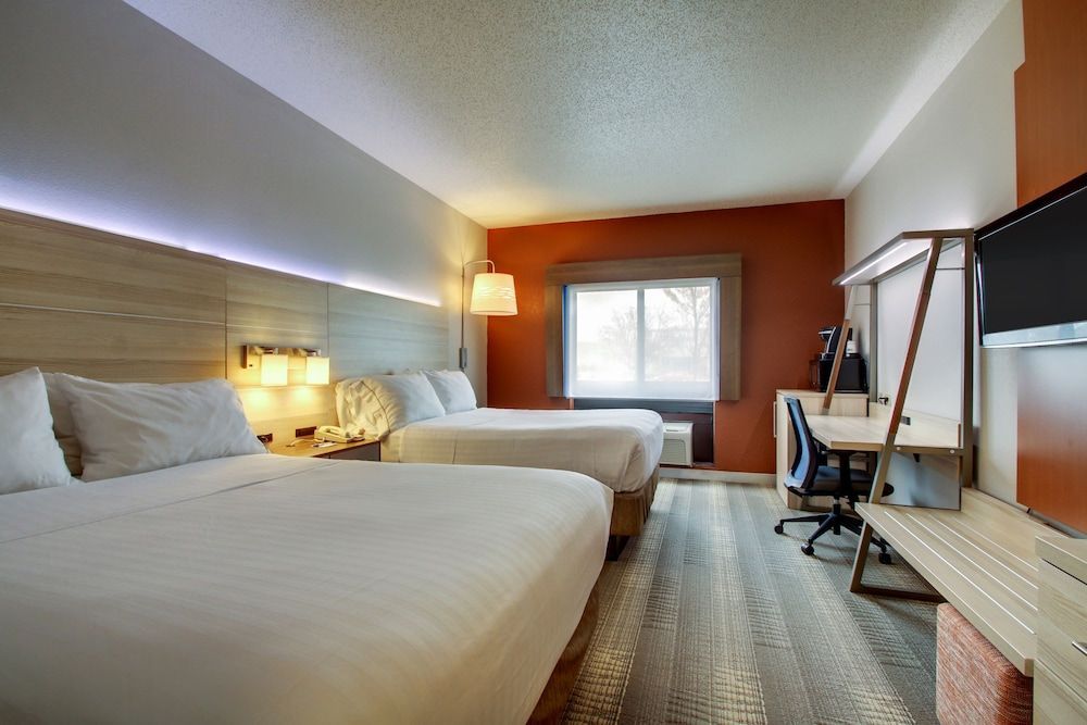 Holiday Inn Express MILWAUKEE N-BROWN DEER/MEQUON by IHG 2