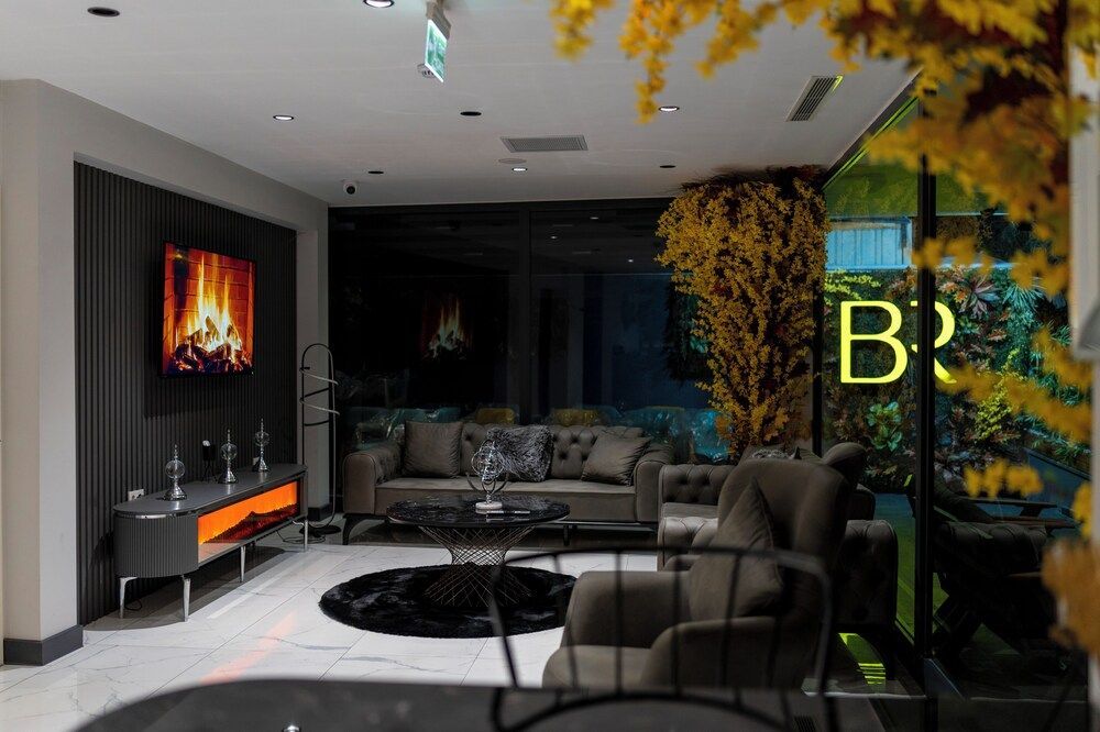 BRANDROOM HOTEL 2